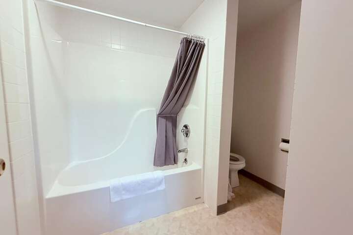 Room 15 of 24