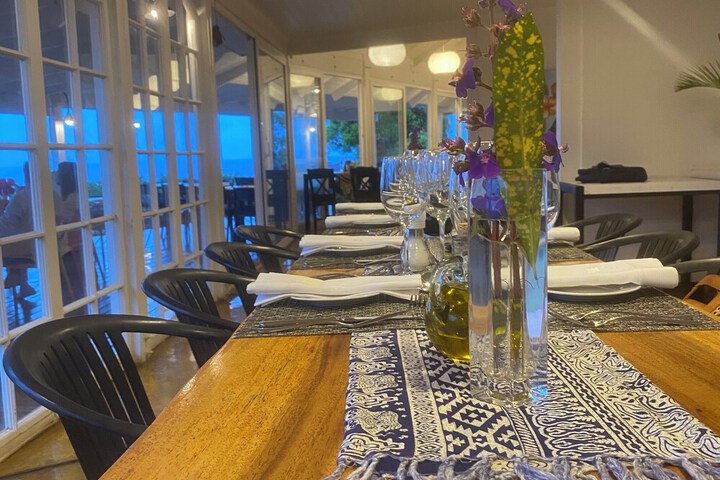 Dining 49 of 72