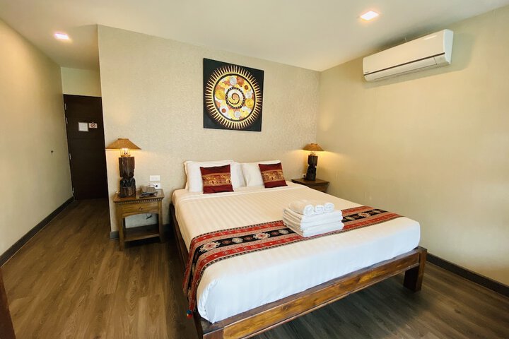 Room 19 of 30