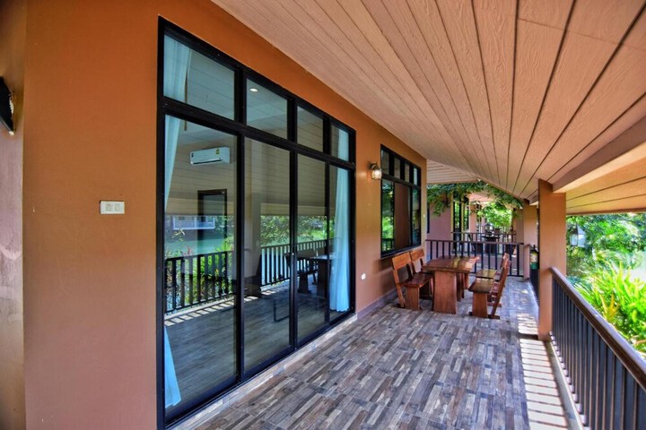 Terrace/Patio 19 of 57