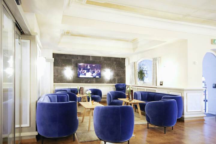 Lobby sitting area