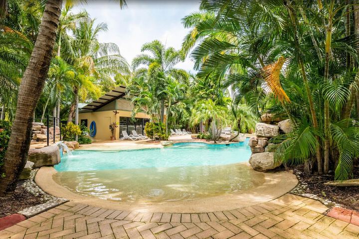 Pool 49 of 83