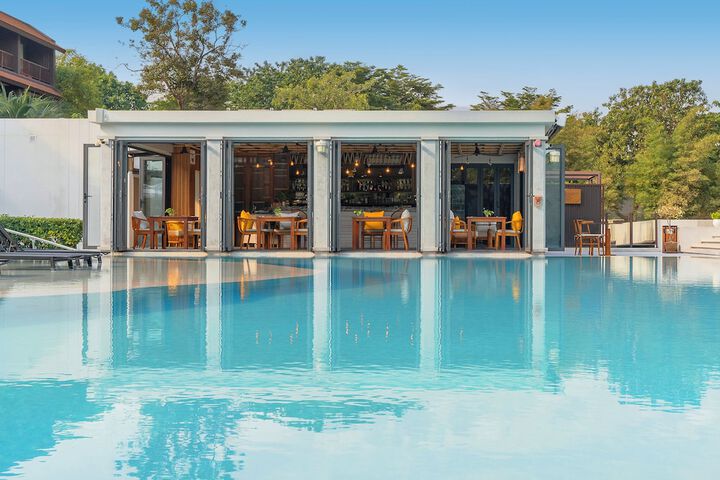 Dining 141 of 245