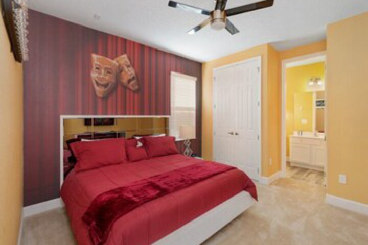 Room 43 of 46