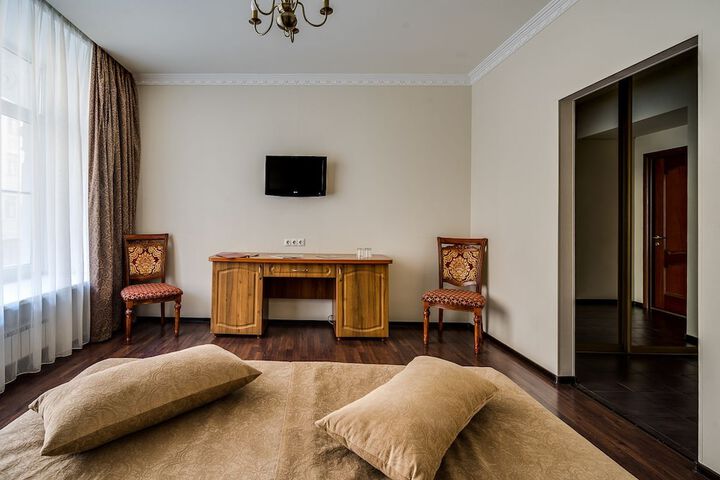 Room 11 of 57