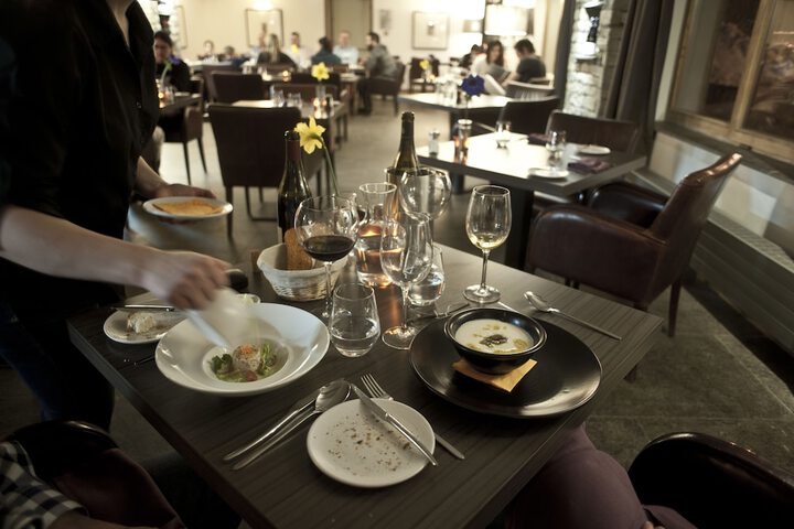 Dining 55 of 64
