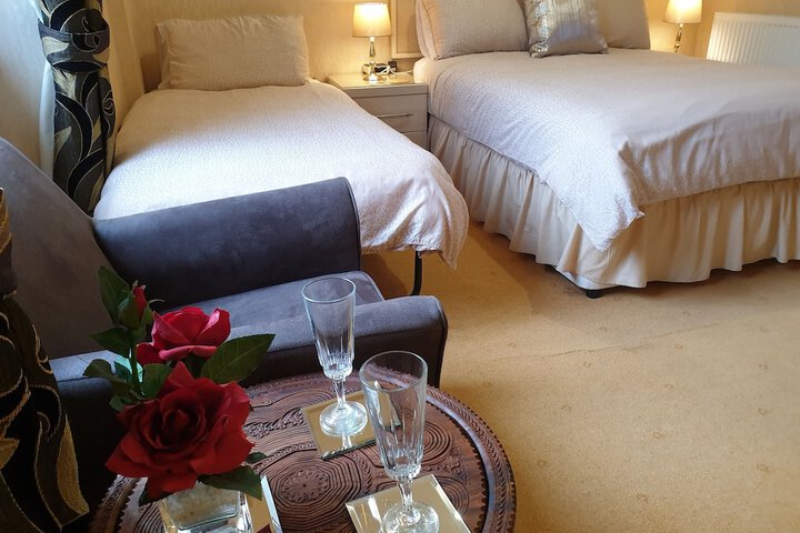 Room 28 of 184