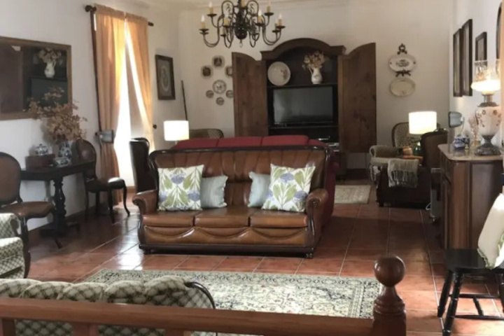 Room 3 of 13
