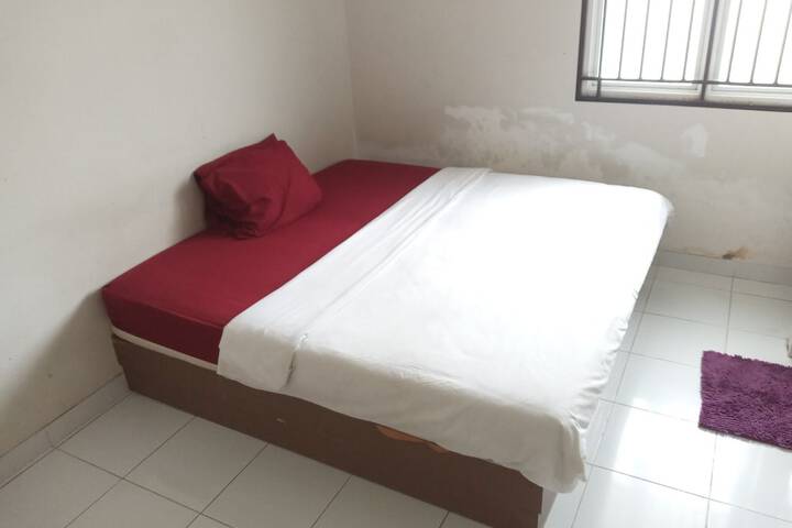 Room 14 of 19