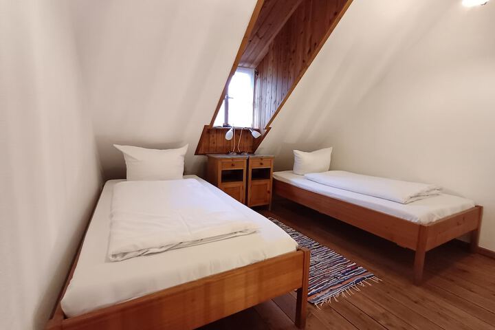Room 9 of 91