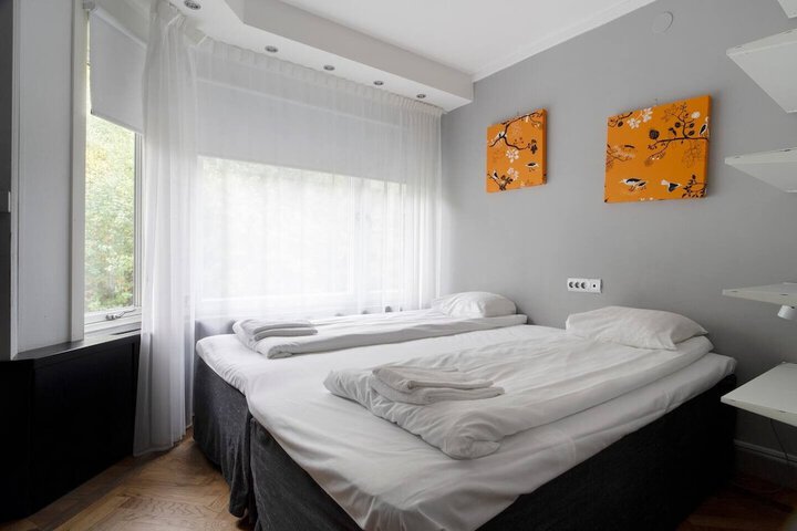 Room 216 of 865