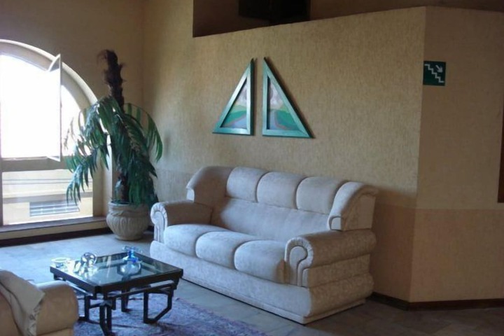 Hotel Interior 8 of 47