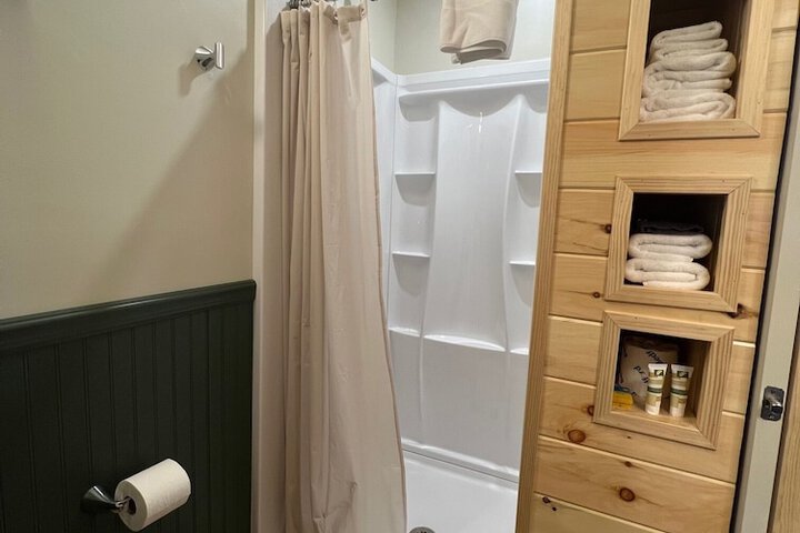 Room 18 of 25