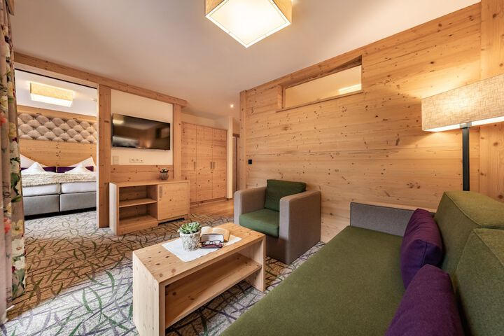 Room 74 of 181