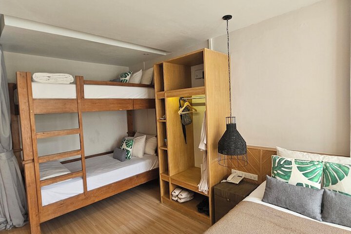 Room 56 of 158