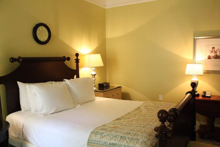 Room 9 of 186