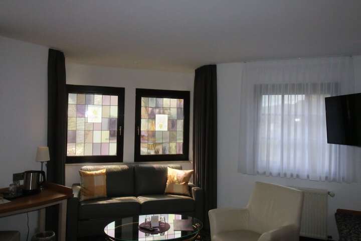 Room 50 of 107