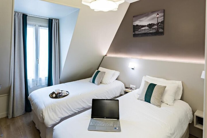 Room 50 of 84
