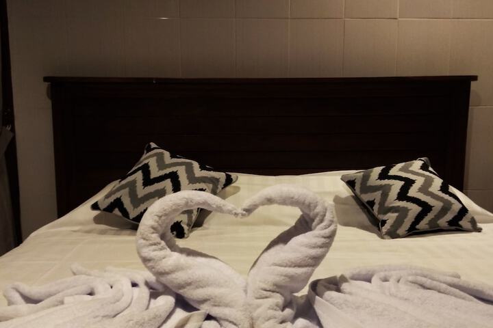 Room 4 of 56