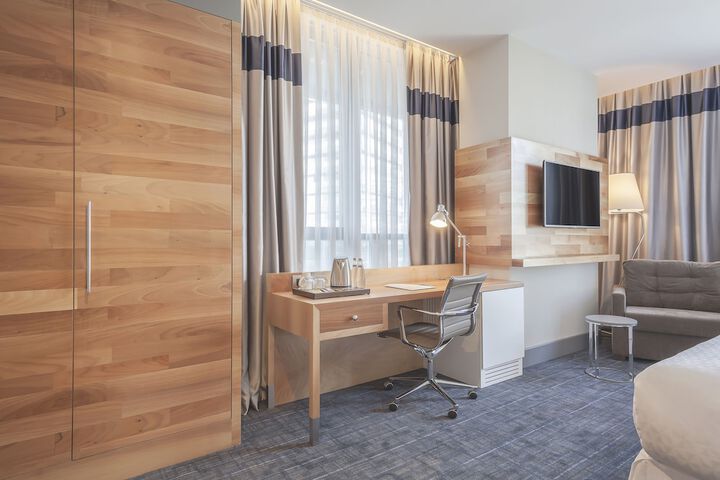 Room 7 of 21