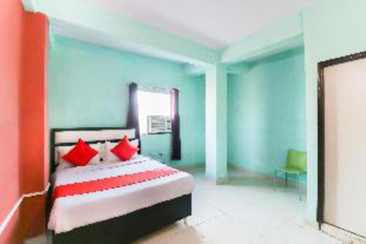 Oyo 70577 Hotel Shlok Inn