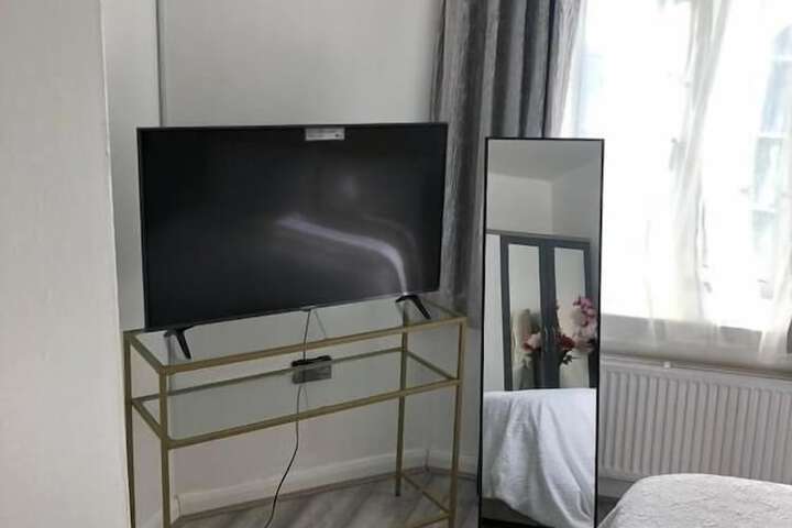 Room 3 of 31