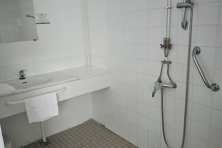 Room 14 of 47