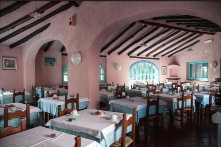 Dining Photos