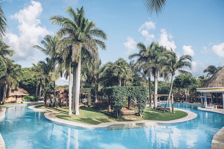 Pools & Facilities