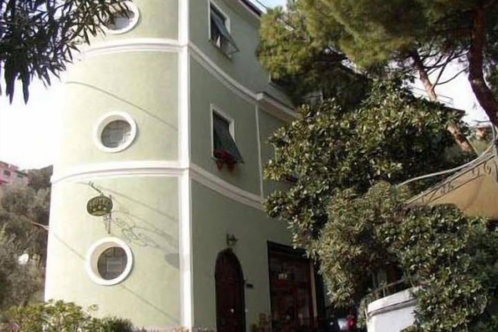 Hotel Pensione Moderna in Bonassola