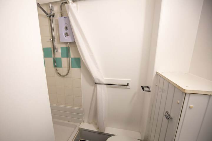 Room 15 of 21