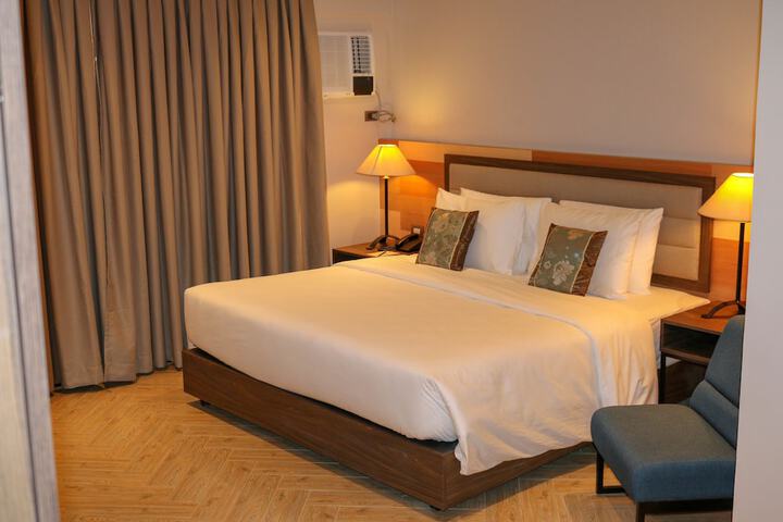 Room 5 of 31