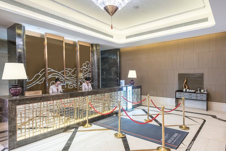 Hotel Interior 4 of 133