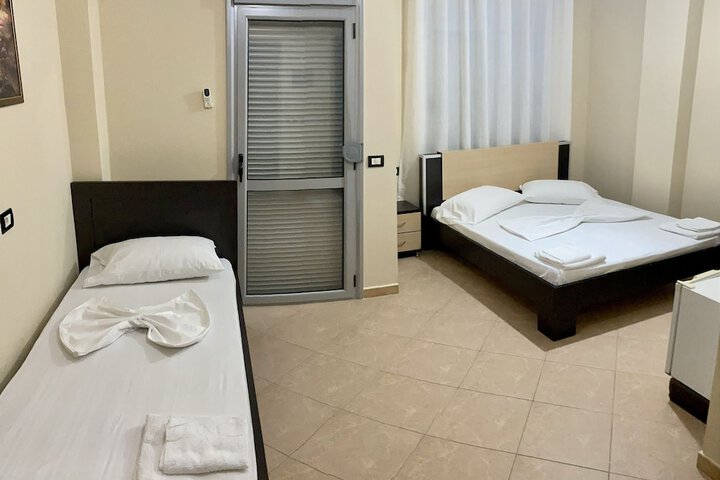 Room 7 of 54