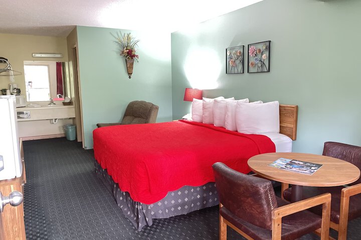 Room 17 of 43