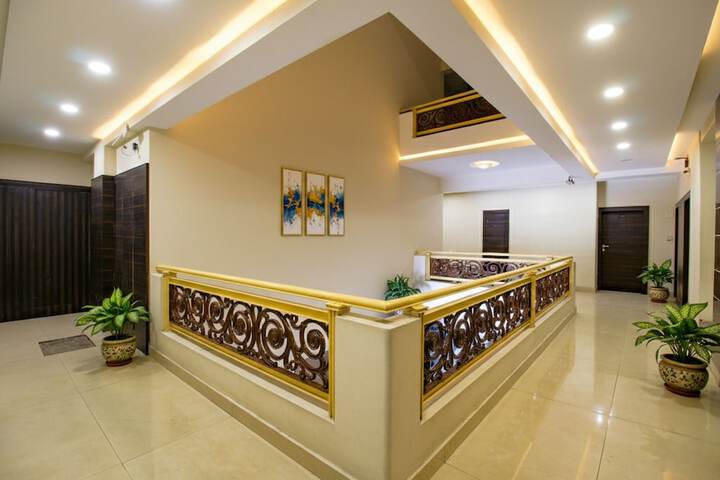 Hotel Interior 4 of 32
