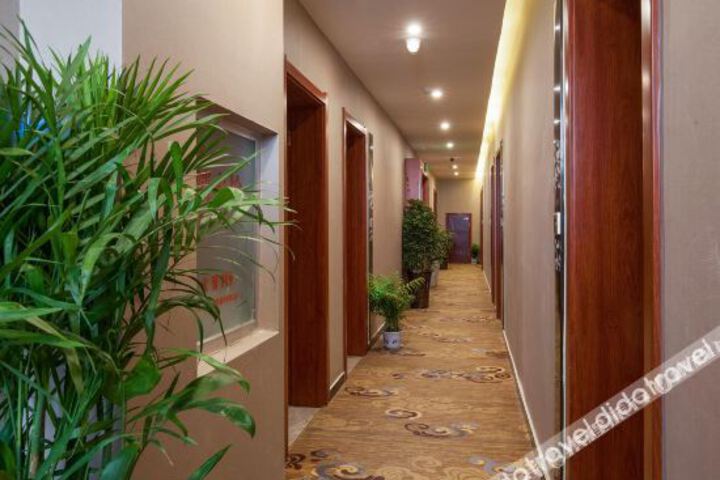 Hotel Interior 11 of 15