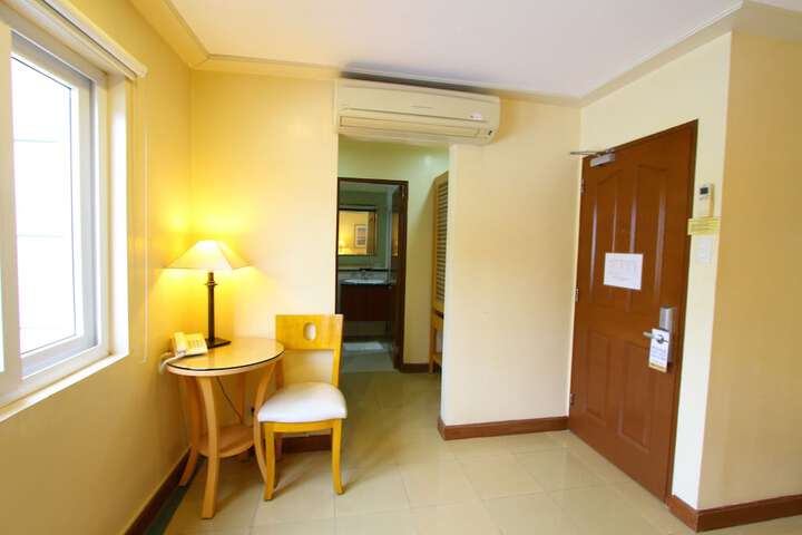 Room 15 of 29