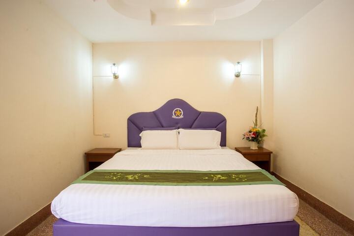 Room 26 of 52