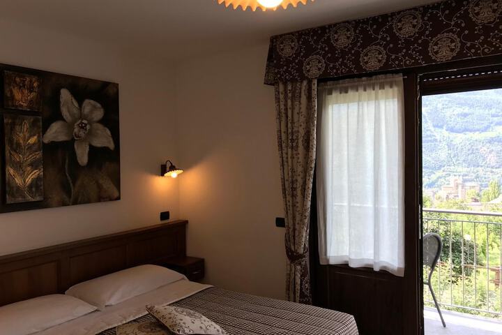 Room 16 of 85