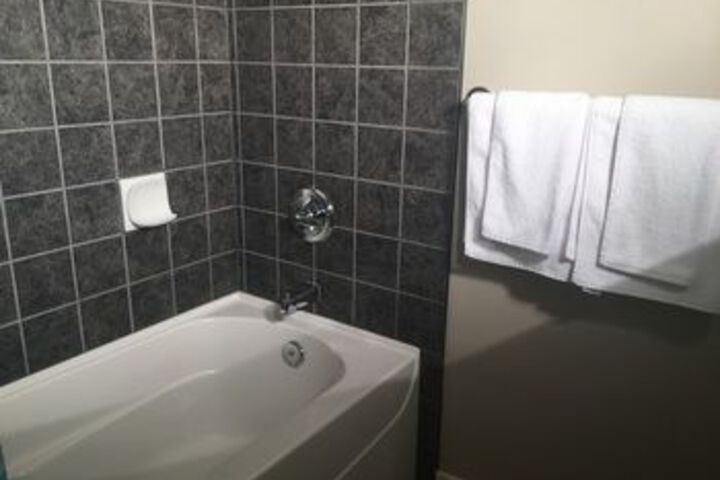 Room 6 of 56