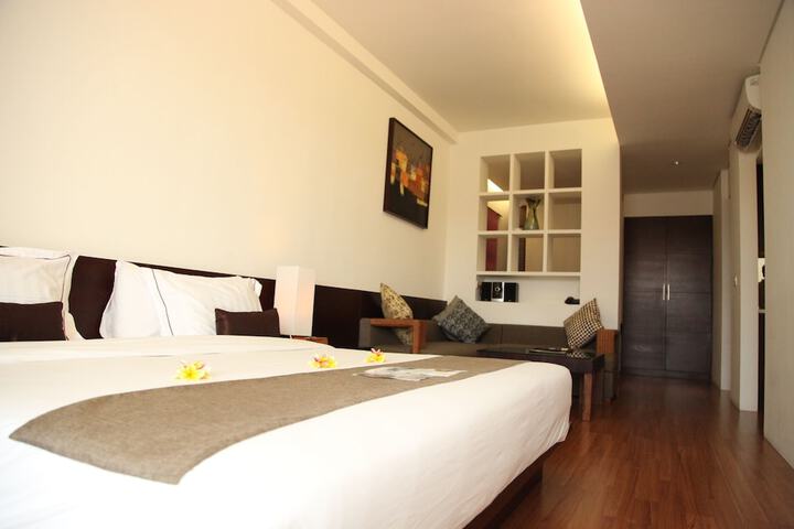 Room 3 of 36