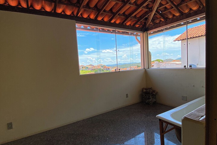 Room 40 of 130