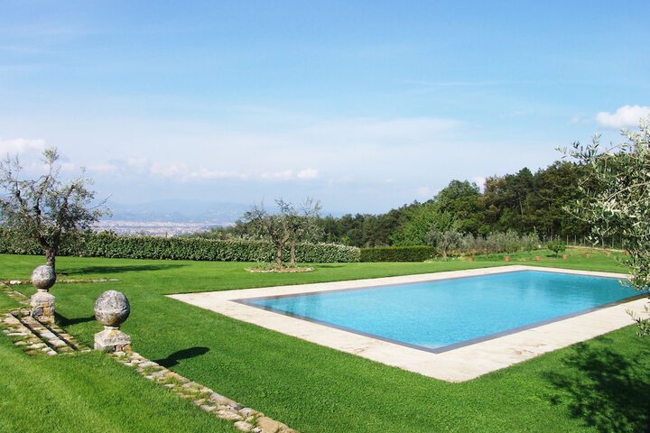 Hotel Pool