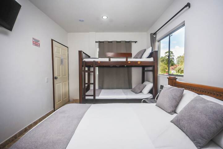 Room 8 of 25
