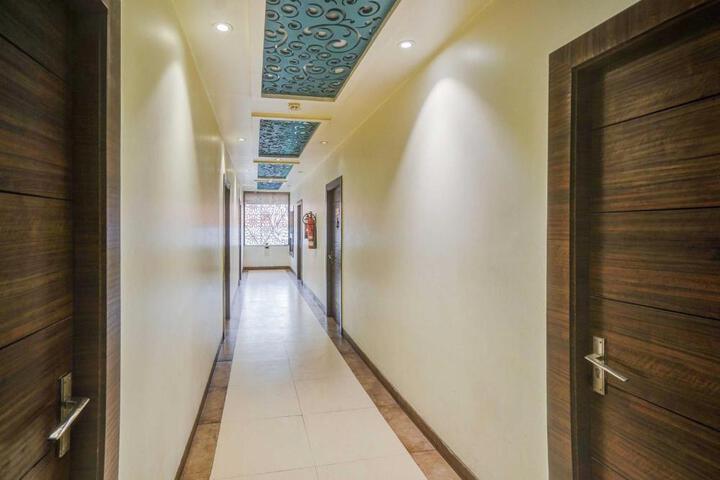 Hotel O Durgapuri Metro Station