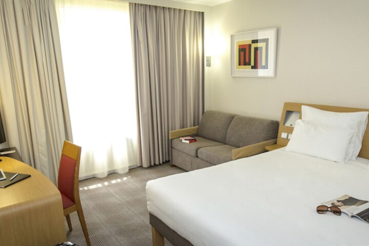Room 5 of 95
