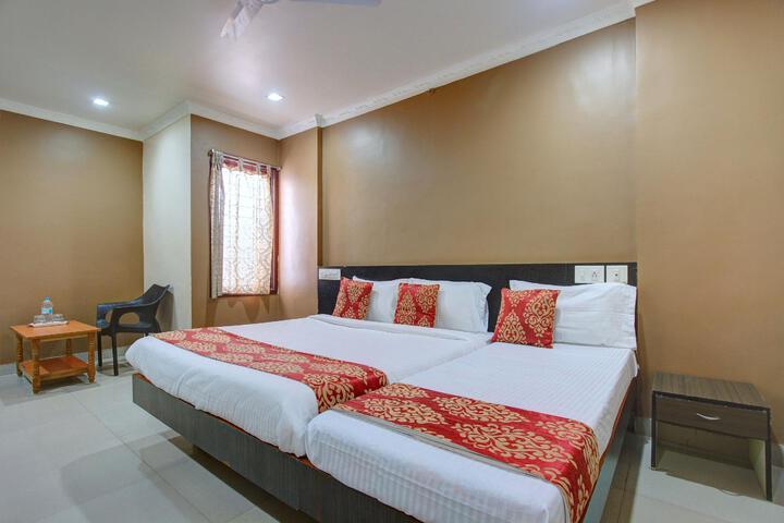 Room 4 of 14