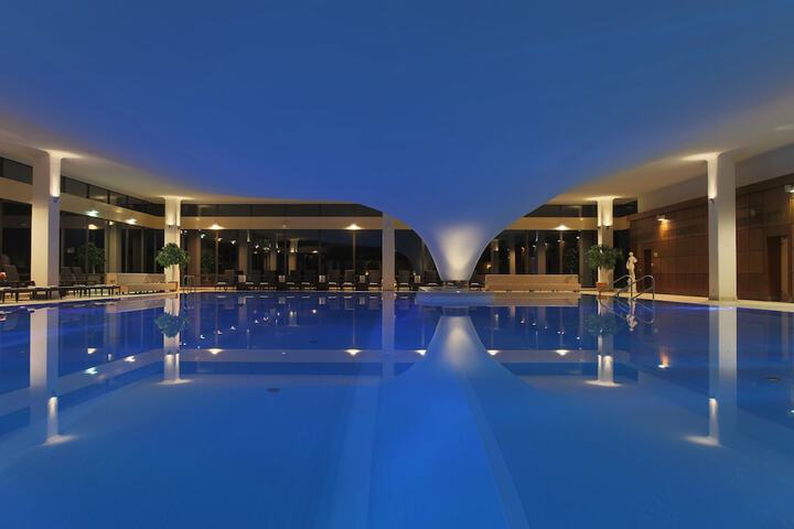 Pool 34 of 73