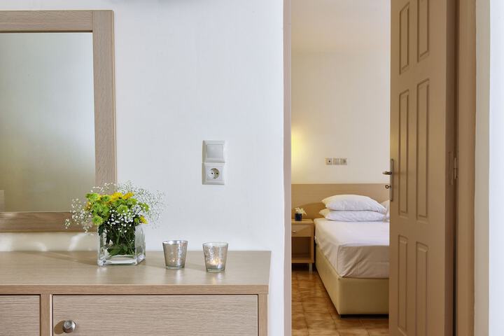 Room 7 of 26